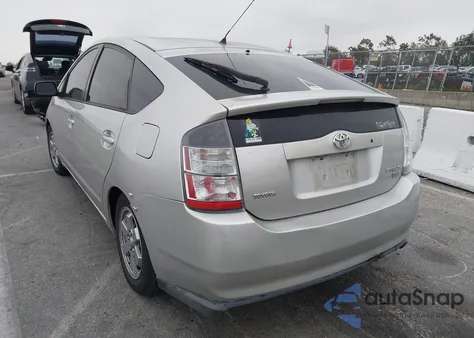 2004 Toyota Prius z USA, uszkodzony, nr VIN JTDKB20U840093681